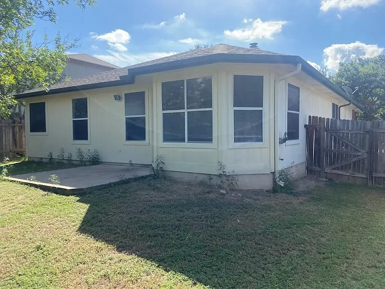 17616 Tobermory Dr — Photo 2
