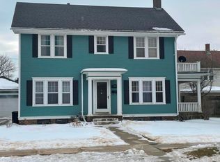 615 Marshall St, Manitowoc, WI 54220