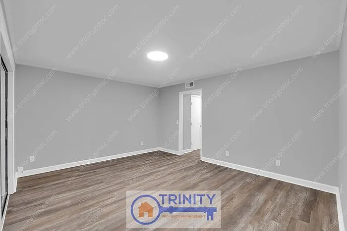 102 Lynn Cir #2D — Photo 14