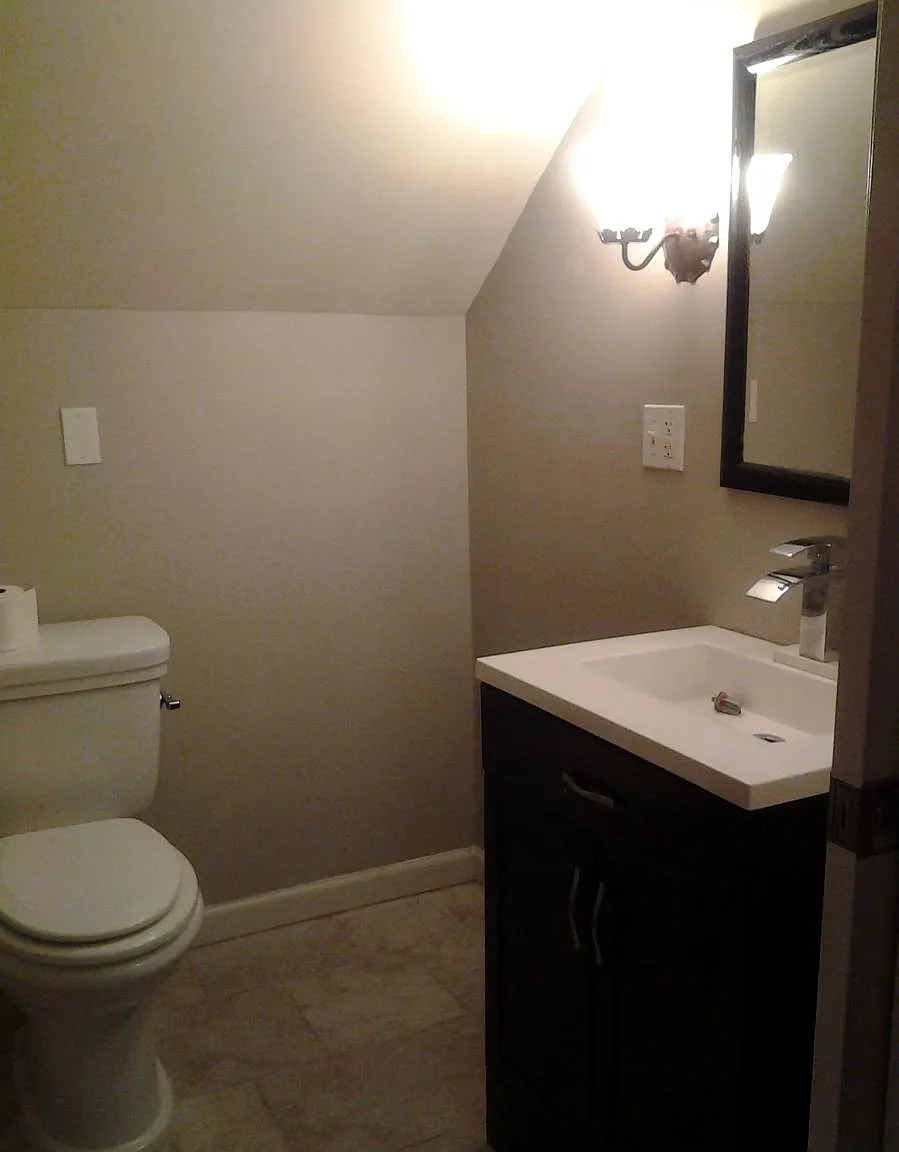 202 N Lake Street — Photo 1