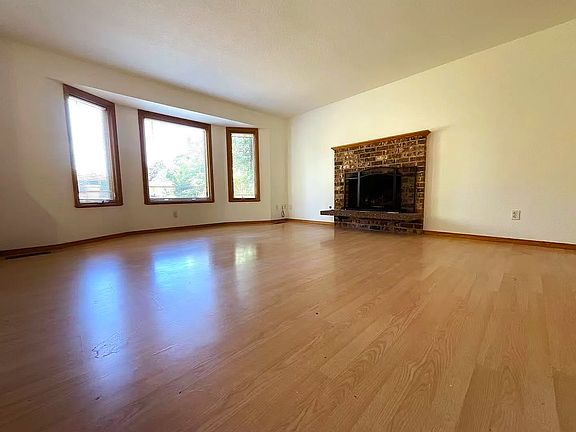 4th image of 2728 175th St SE