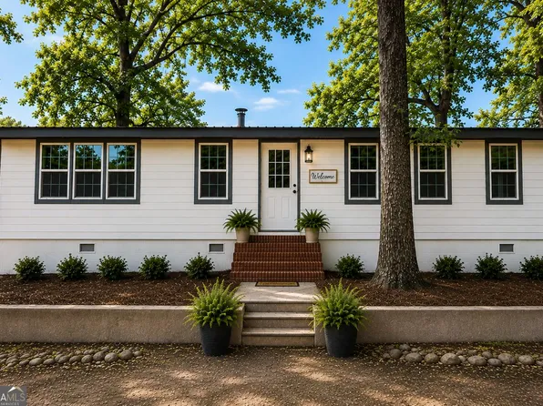 634 Duncan Rd, Oxford, GA 30054