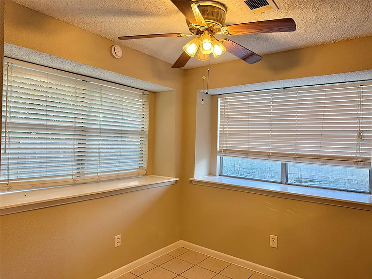 2923 Cottonfield Way — Photo 16