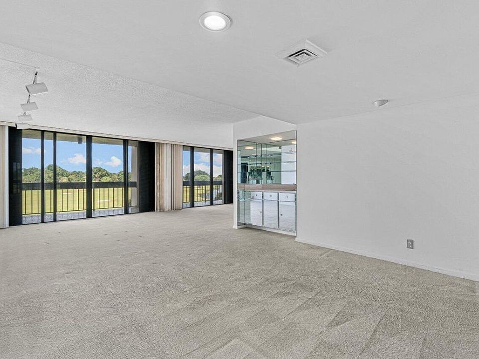 1st image of 2000 Presidential Way APT 401