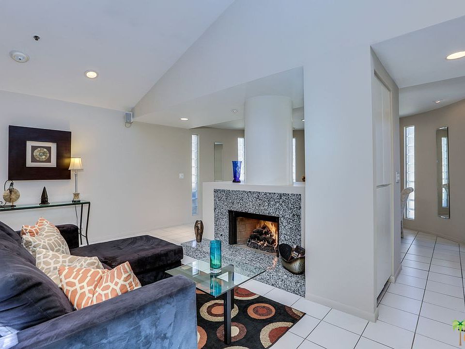1st image of 401 W Village Sq