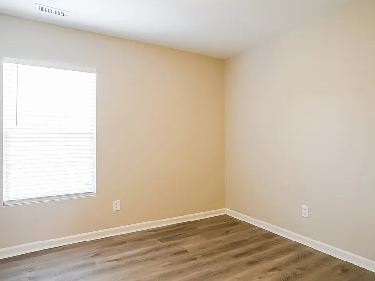 5200 Tant Cir — Photo 14