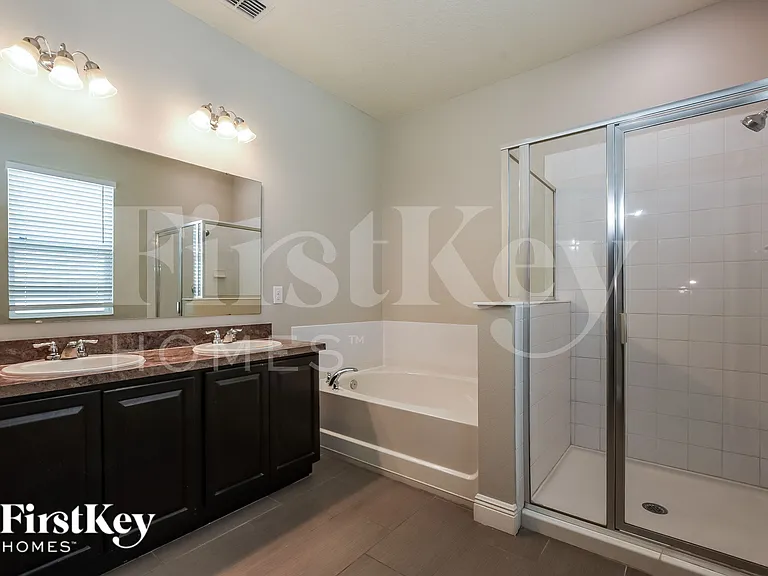 12018 Sumter Dr — Photo 9