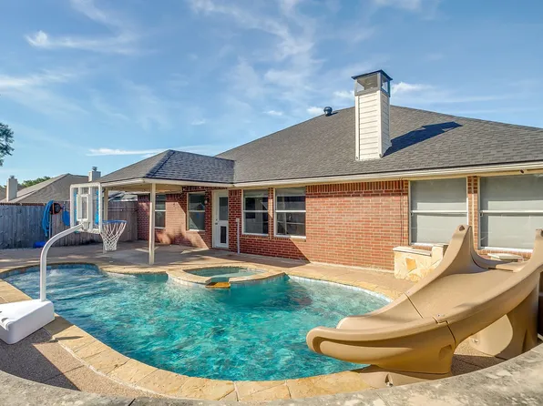 1024 Heberle Dr, Burleson, TX 76028