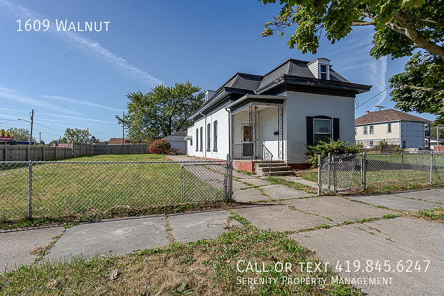 Building Photo - 1609 Walnut St
