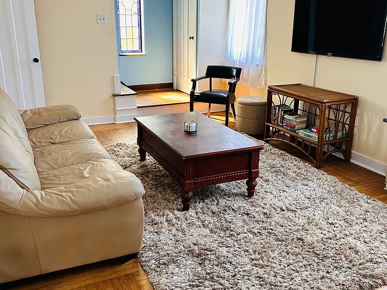 114 Braddock Rd — Photo 3