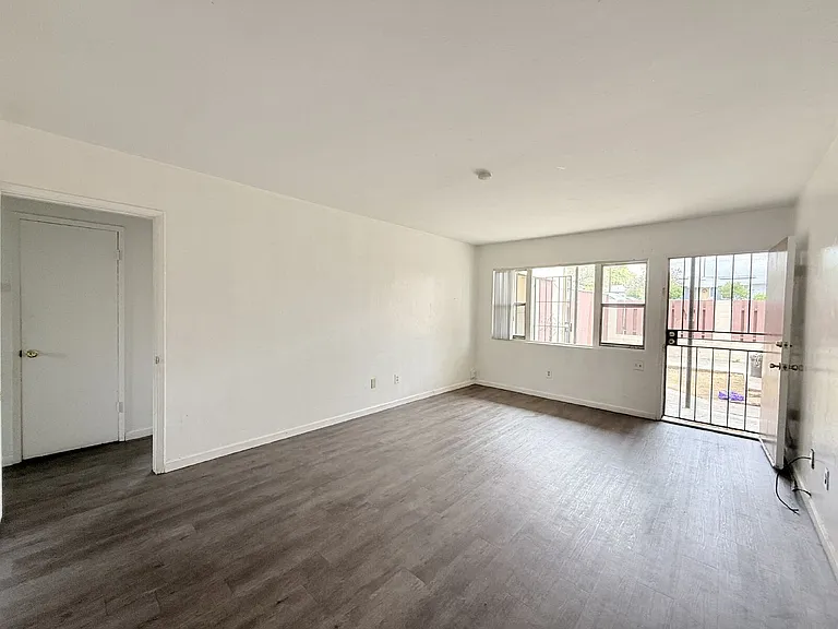 625-39 E 3rd St, National City, CA 91950 — Photo 1