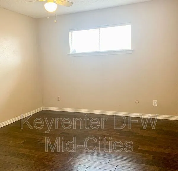 505 E Scotland Dr — Photo 14