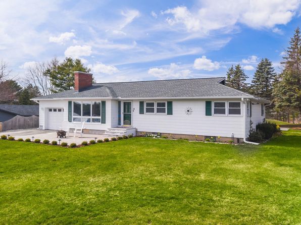 18 Trafton Lane, Kittery, ME 03904