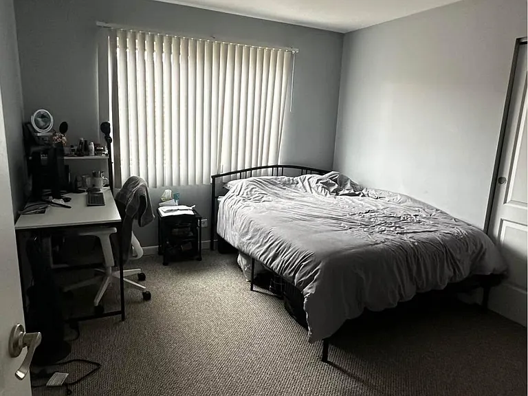 17510 Cedar Ln #302 — Photo 1