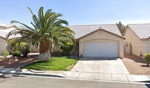 3 bed, 1584 sqft, $2,200 — Photo 1
