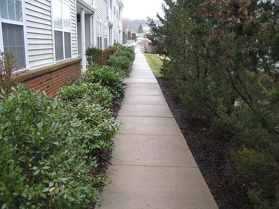 LANDSCAPED WALKWAYS