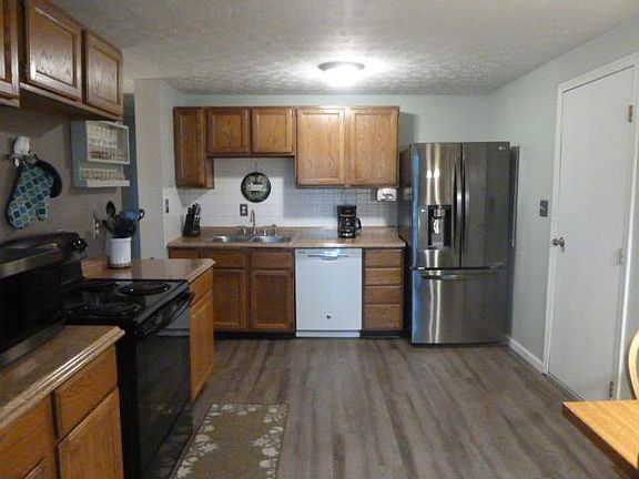 3rd image of 2554 Jade Ct