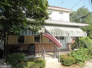 22 S Mill St, Cleona, PA 17042