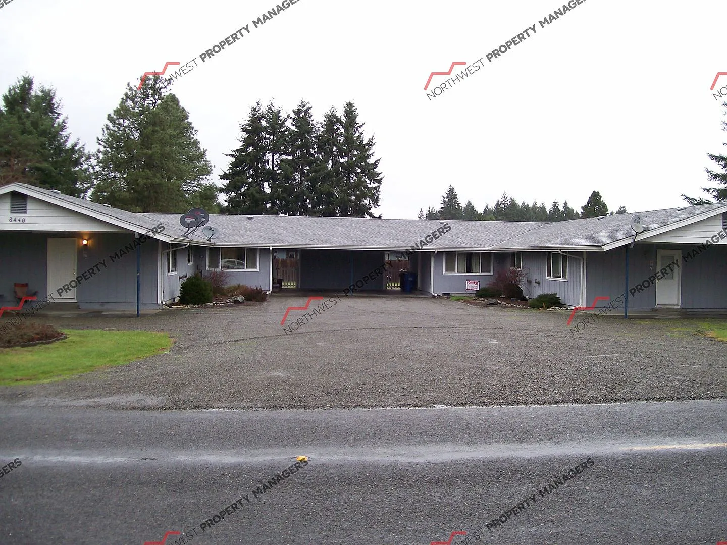 r181 — Photo 1