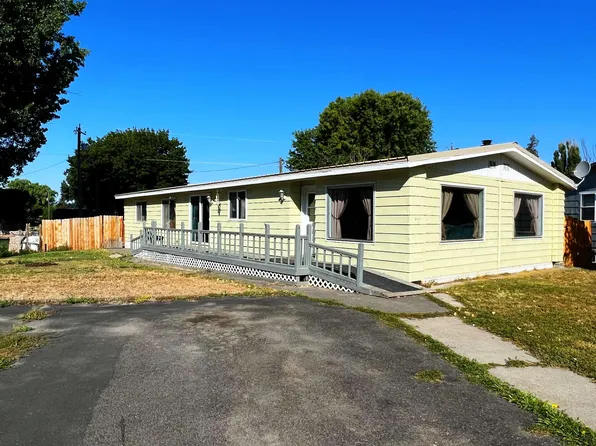 203 N 2nd St, Harrington, WA 99134