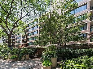 1st image of 1555 N Sandburg Ter APT 314