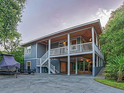 1st image of 402 12th St