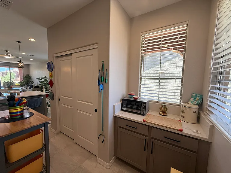 1386 Evening Breeze Ln — Photo 8