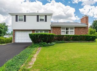 44 Rabbitt Hill Rd, Cumberland, RI 02864