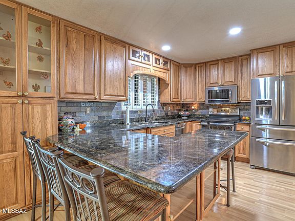 3rd image of 3050 W Calle De Dalias