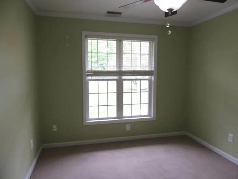403 Jacqueline Dr — Photo 12