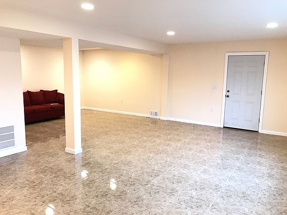 4th image of 5139 Surf Ave