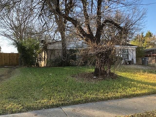 1st image of 3722 Golden Hills Dr