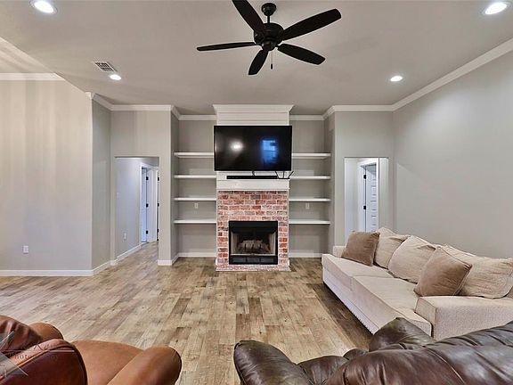 5th image of 107 Briarfield Dr