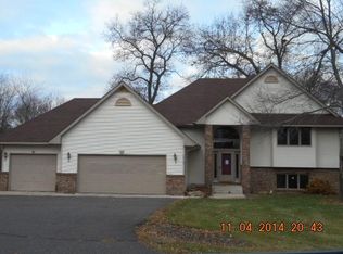 38143 Egret Trl, North Branch, MN 55056