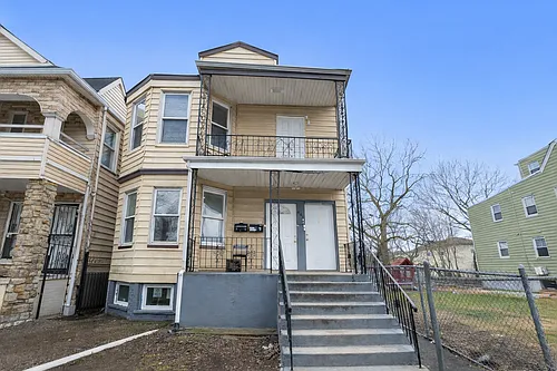 462 S 14th St #1 Photo 1