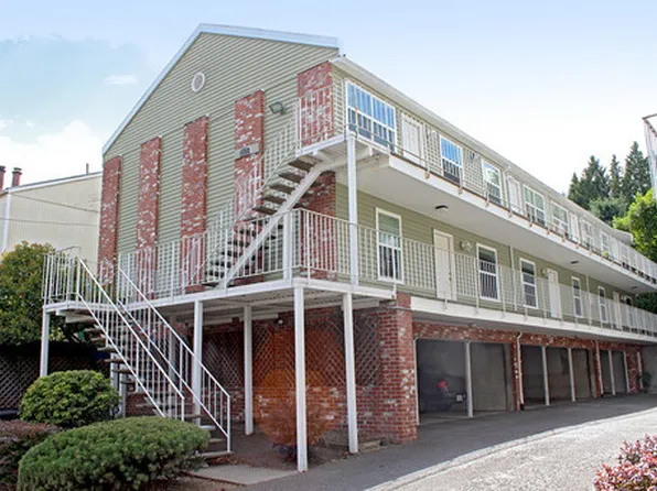 bicet01, 3803-3805 SE Cesar E Chavez Blvd #3, Portland, OR 97202