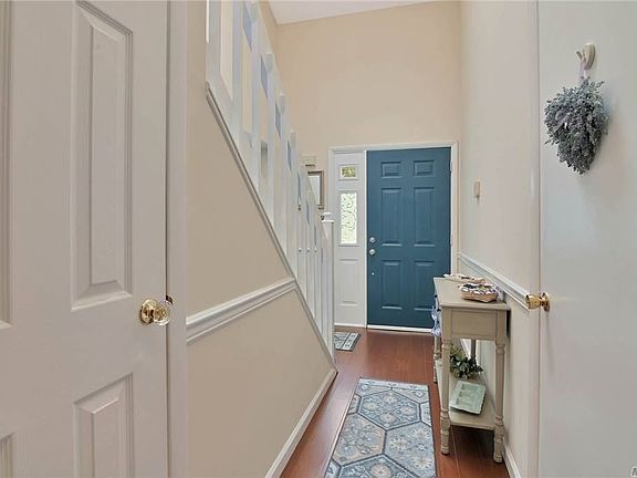 2nd image of 3081 Union Blvd