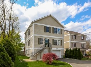 920 Howard Ave, Mamaroneck, NY 10543