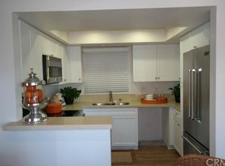 657 Promontory Dr E, Newport Beach, CA 92660