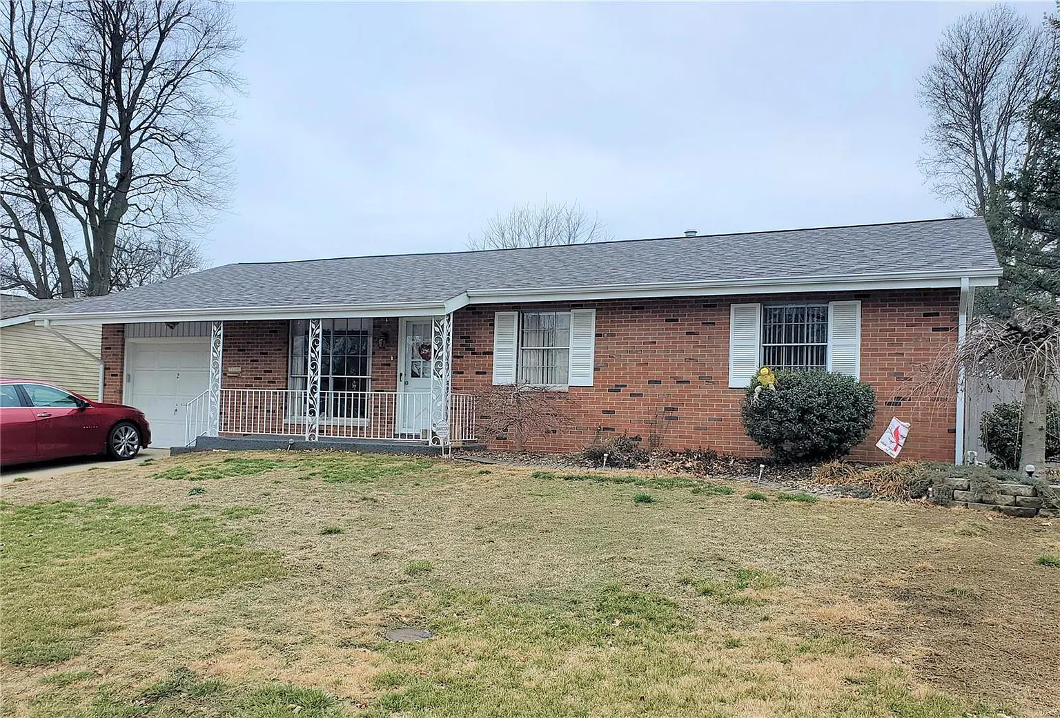 2 Lexington Ct photo 1