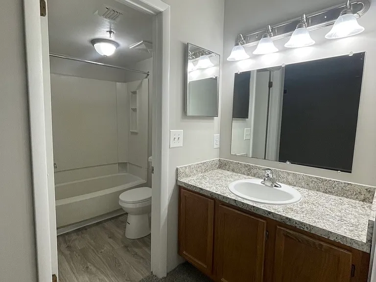 Arbor Pointe Apartments — Photo 11