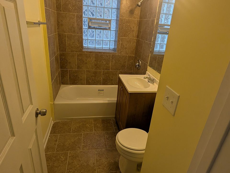 1st image of 1323 W 82nd St APT 2