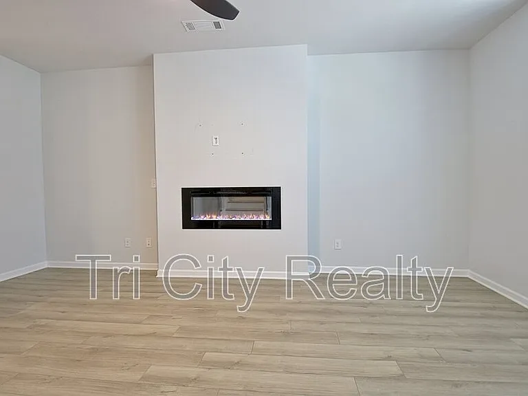 250 Cobalt Dr — Photo 17