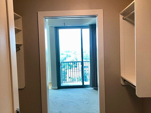 3rd image of 900 20th Ave S APT 1206