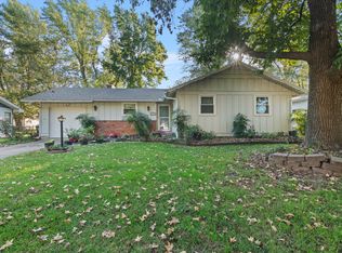 1254 S Belcrest Ave, Springfield, MO 65804