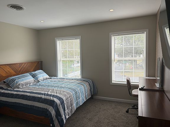 4th image of 33 Borough St #4