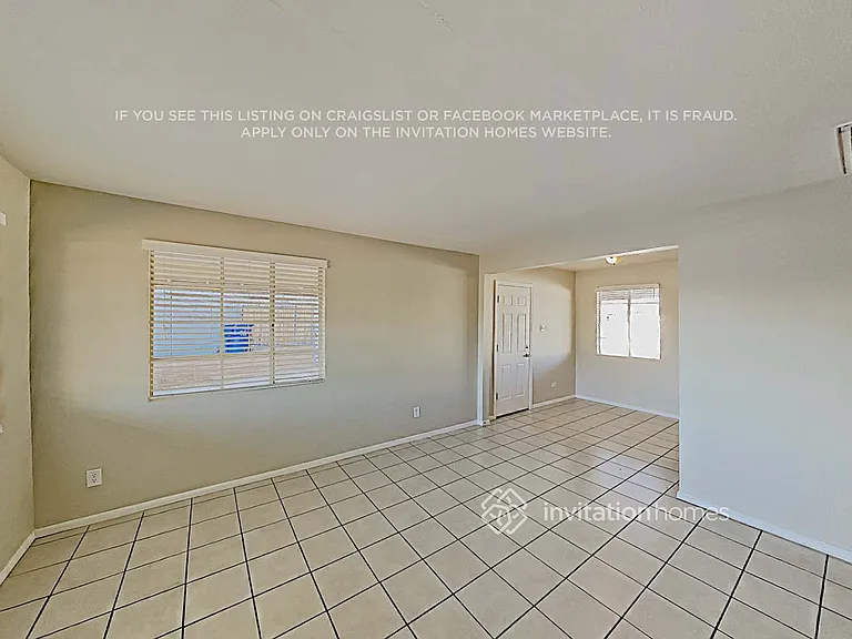 4422 S Park Dr — Photo 3
