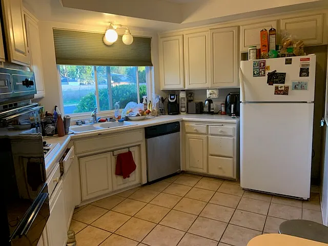 5 bed, 2417 sqft, $1,050 — Photo 4