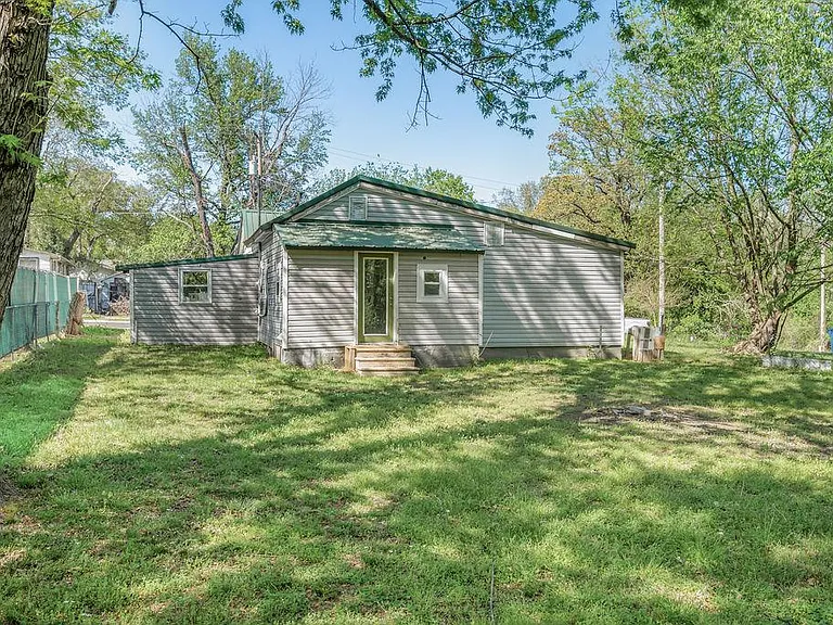 2706 Quincy St — Photo 19