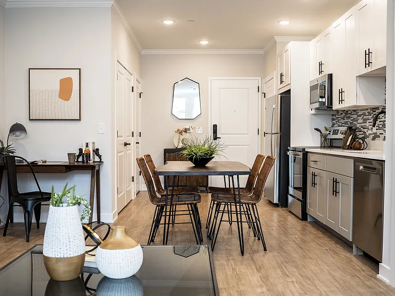 Taylor Flats — Photo 10